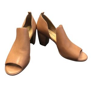 Lucky Brand Cut Out Booties Heels Size 10